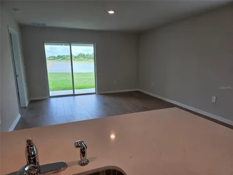 10646 Hidden Banks Glen Parrish FL 34219