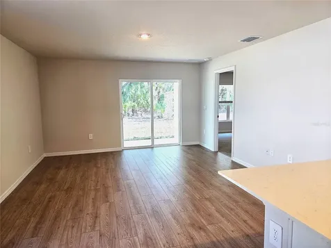 10646 Hidden Banks Glen Parrish FL 34219