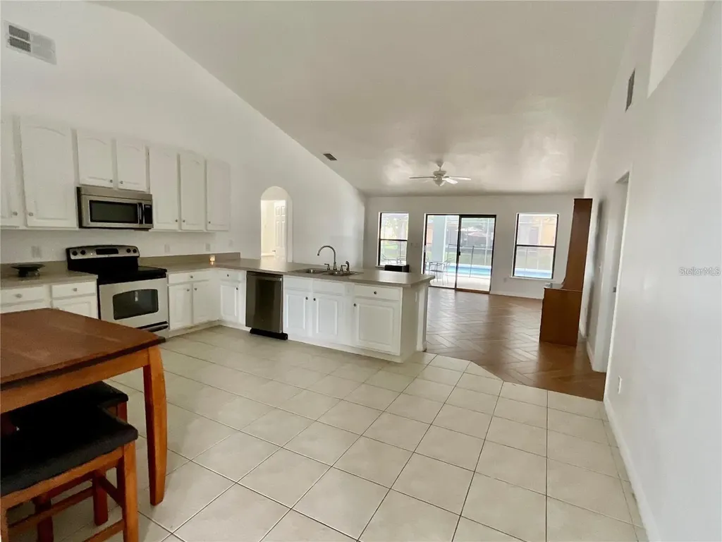 511 Coventry Road Davenport FL 33897