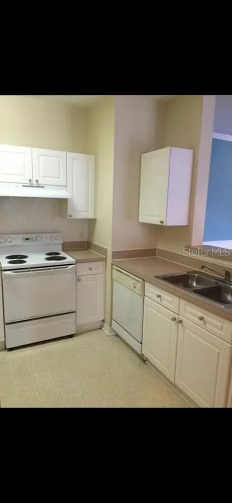 18001 Richmond Place Drive Tampa FL 33647