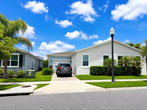 1884 Overcup Avenue St Cloud FL 34771