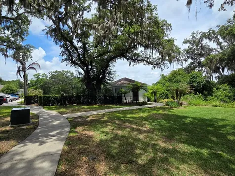 1884 Overcup Avenue St Cloud FL 34771