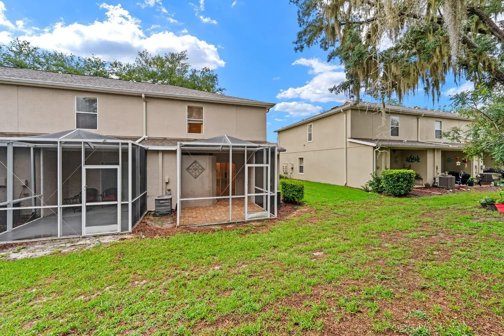 15836 Fishhawk Falls Drive Lithia FL 33547