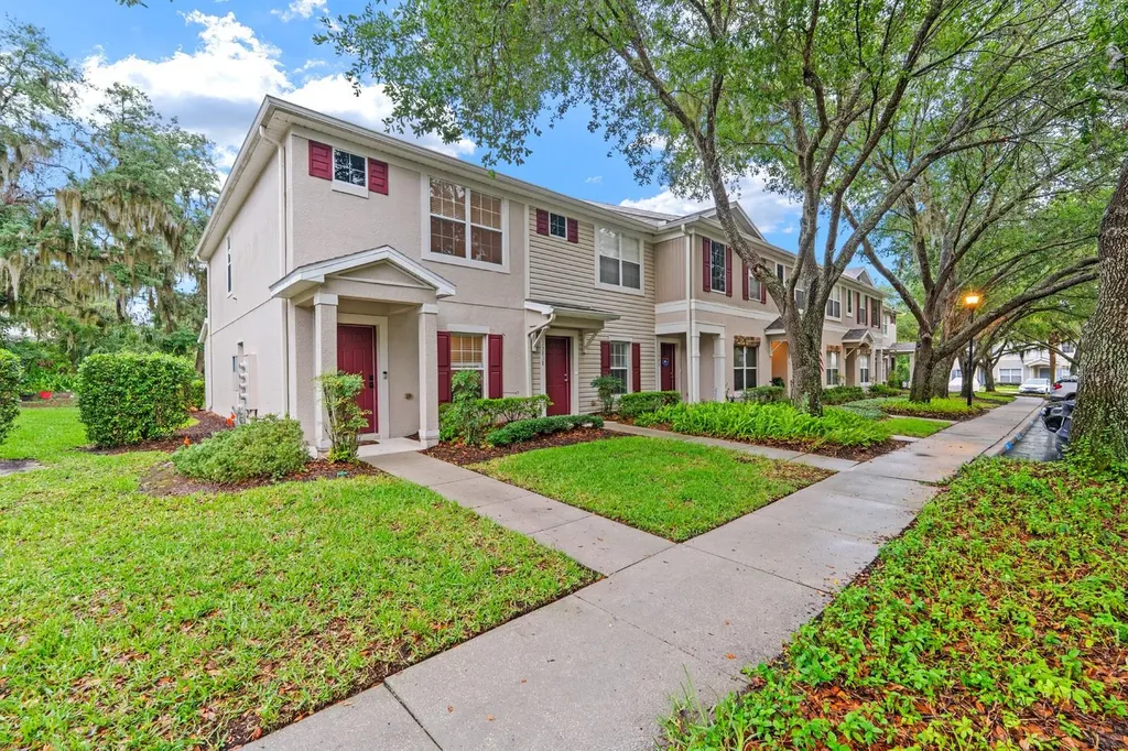 15836 Fishhawk Falls Drive Lithia FL 33547