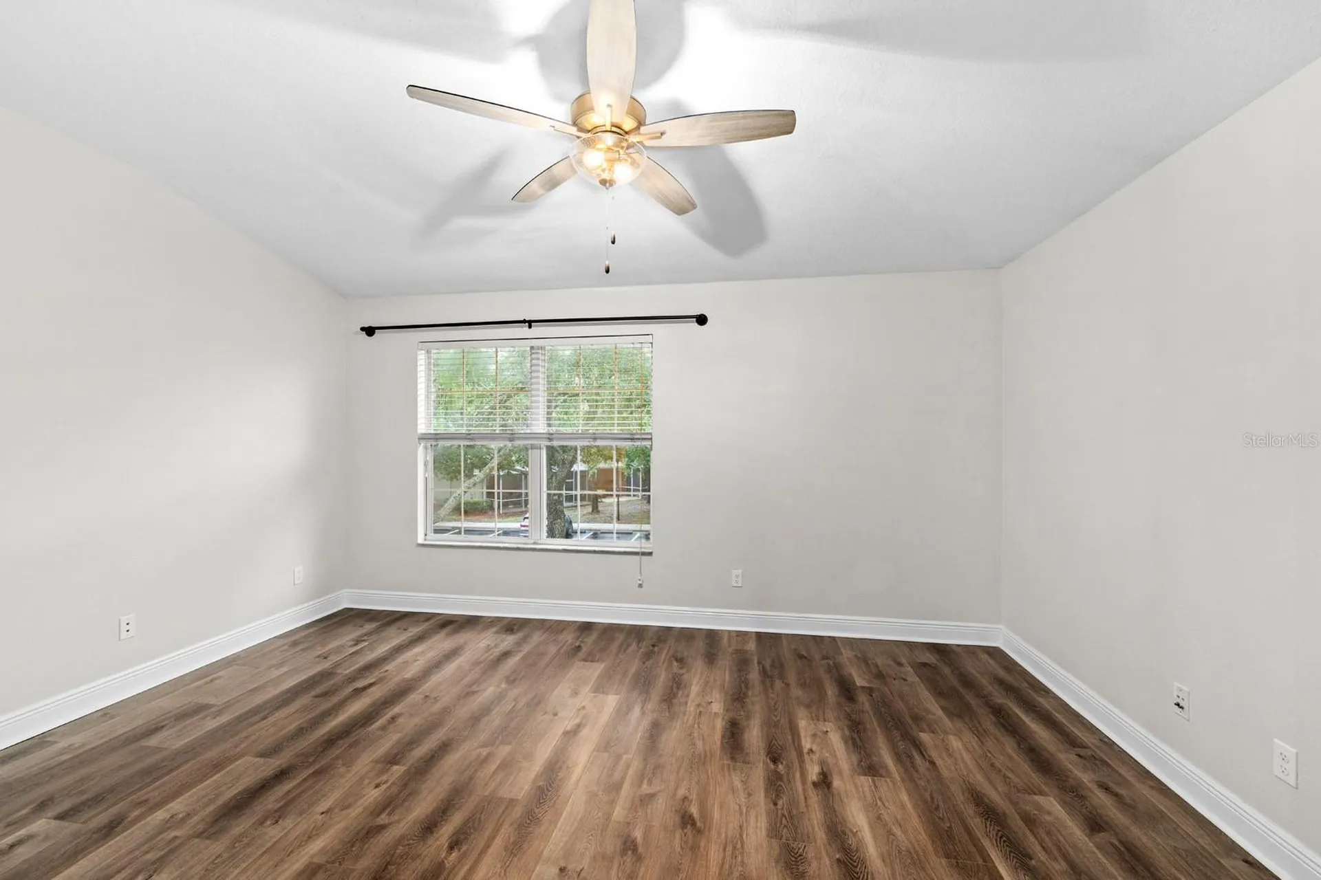 15836 Fishhawk Falls Drive Lithia FL 33547