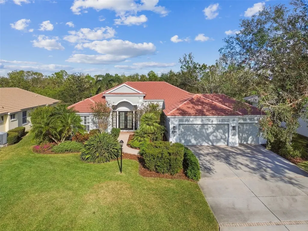 6815 Honeysuckle Trail Lakewood Ranch FL 34202