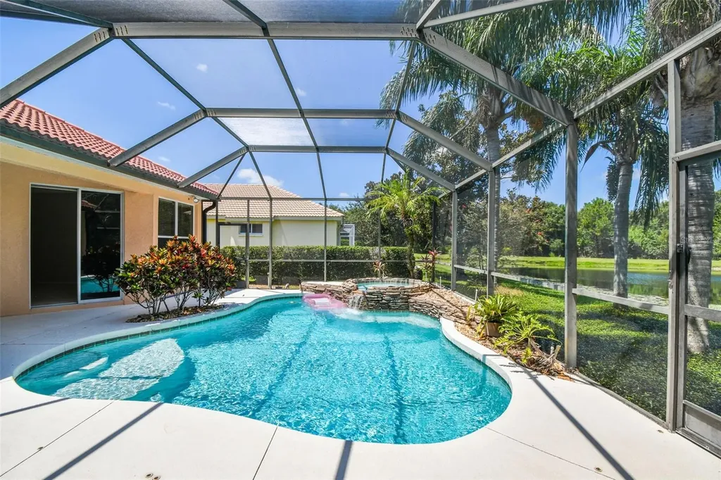 6815 Honeysuckle Trail Lakewood Ranch FL 34202