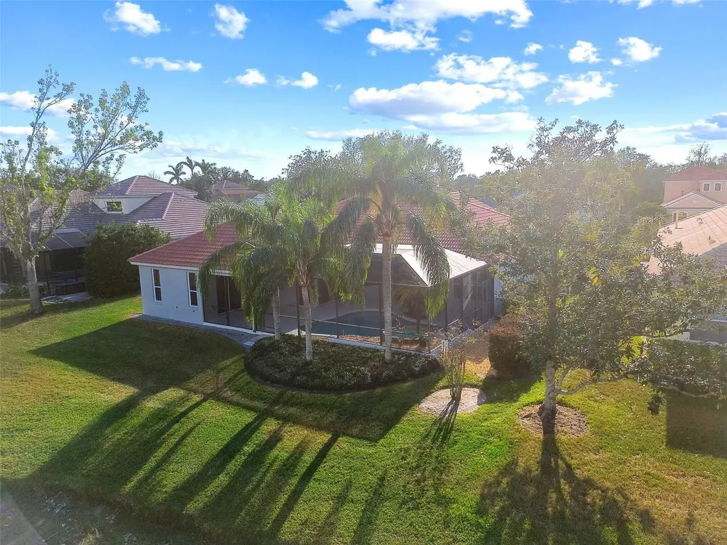 6815 Honeysuckle Trail Lakewood Ranch FL 34202