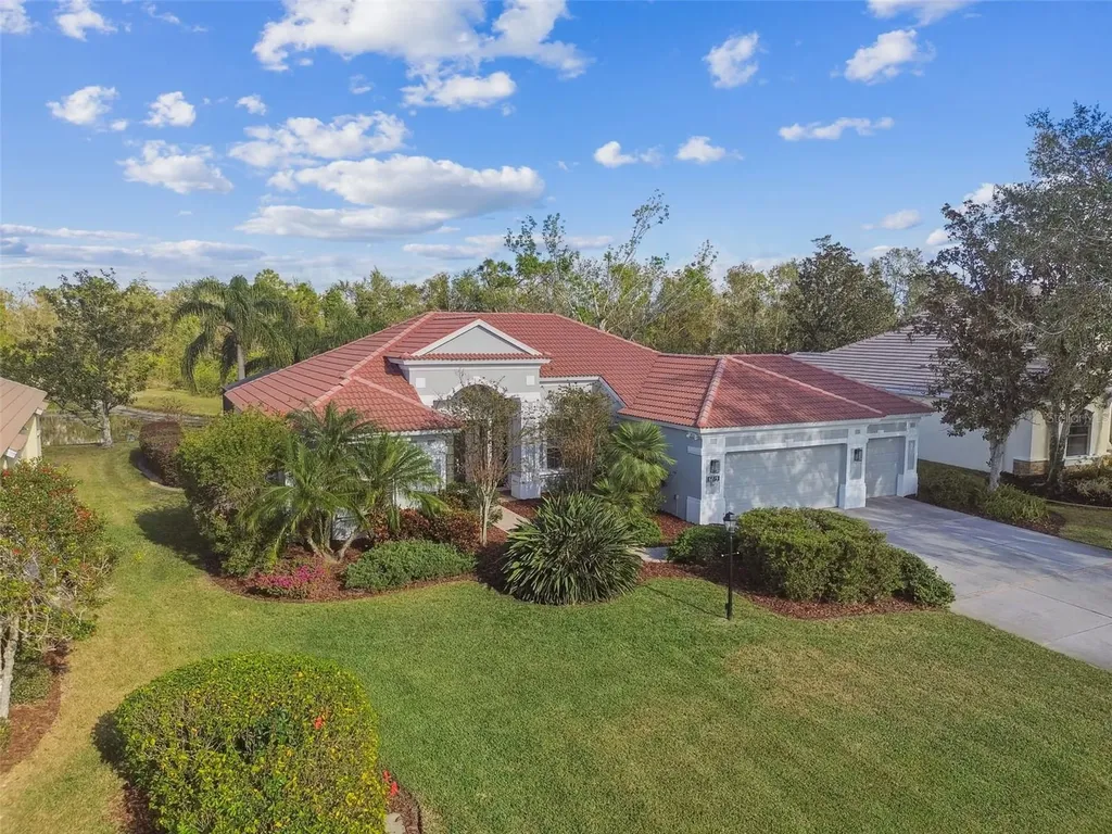 6815 Honeysuckle Trail Lakewood Ranch FL 34202