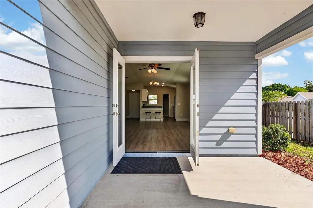 25109 SW 7th Lane Newberry FL 32669