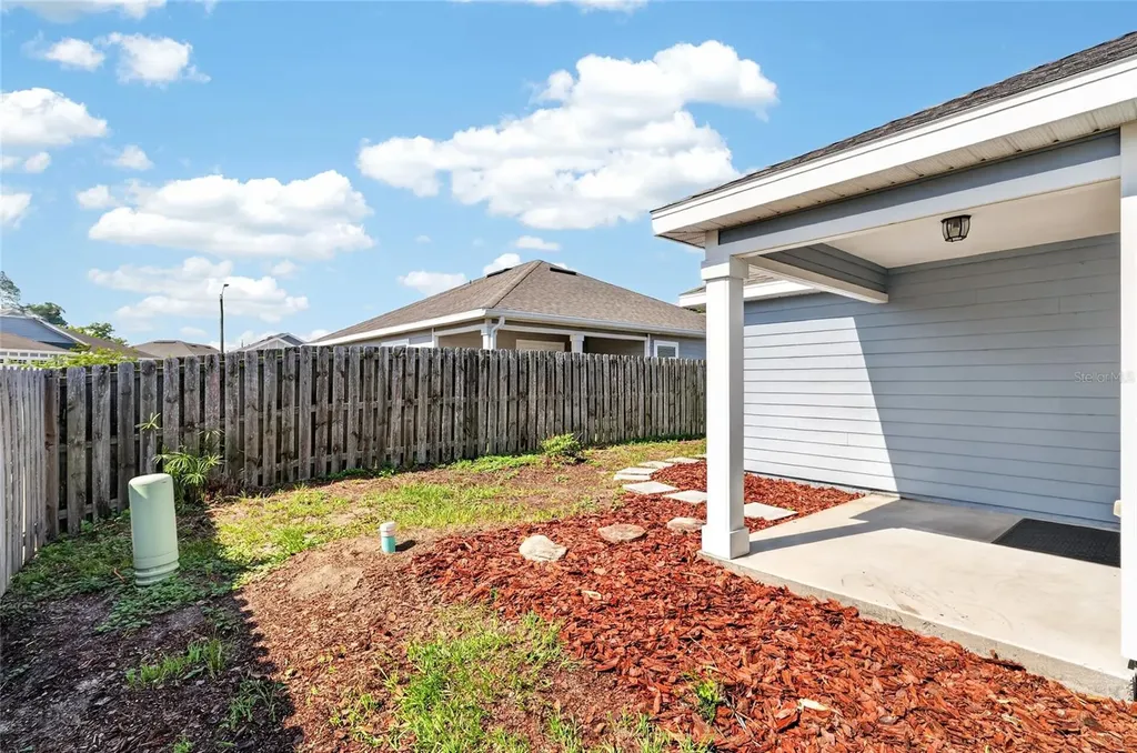 25109 SW 7th Lane Newberry FL 32669