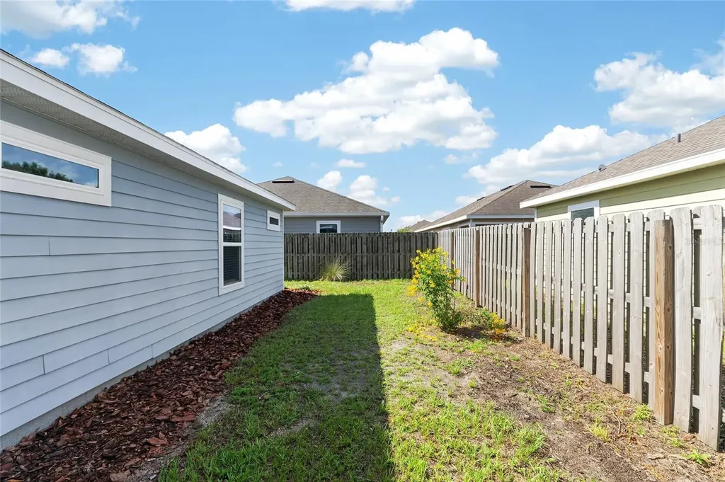 25109 SW 7th Lane Newberry FL 32669