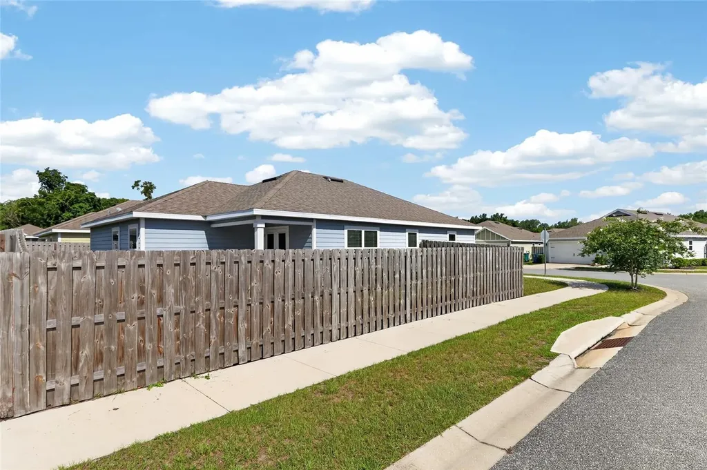 25109 SW 7th Lane Newberry FL 32669