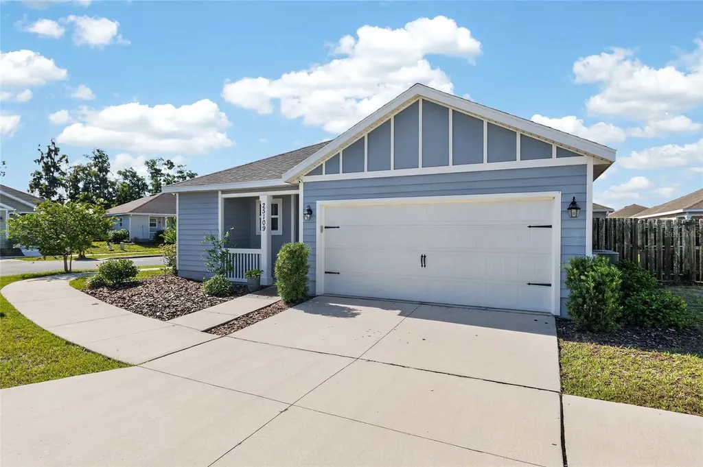 25109 SW 7th Lane Newberry FL 32669