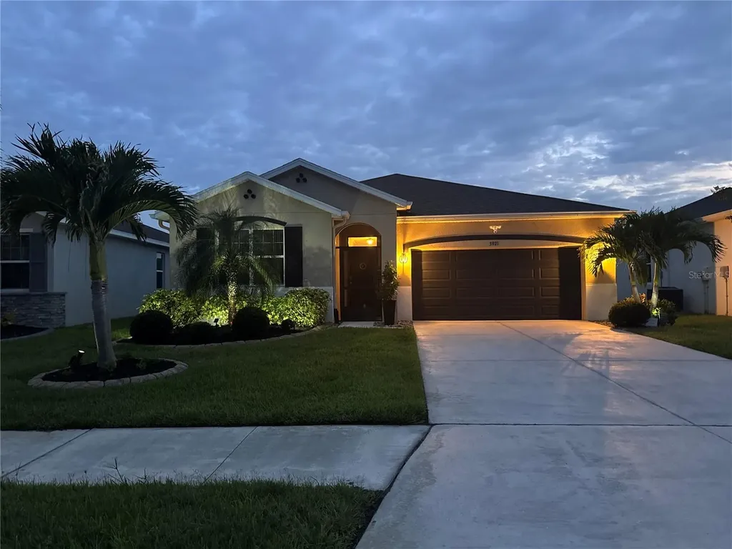 3921 Mossy Limb Court Palmetto FL 34221
