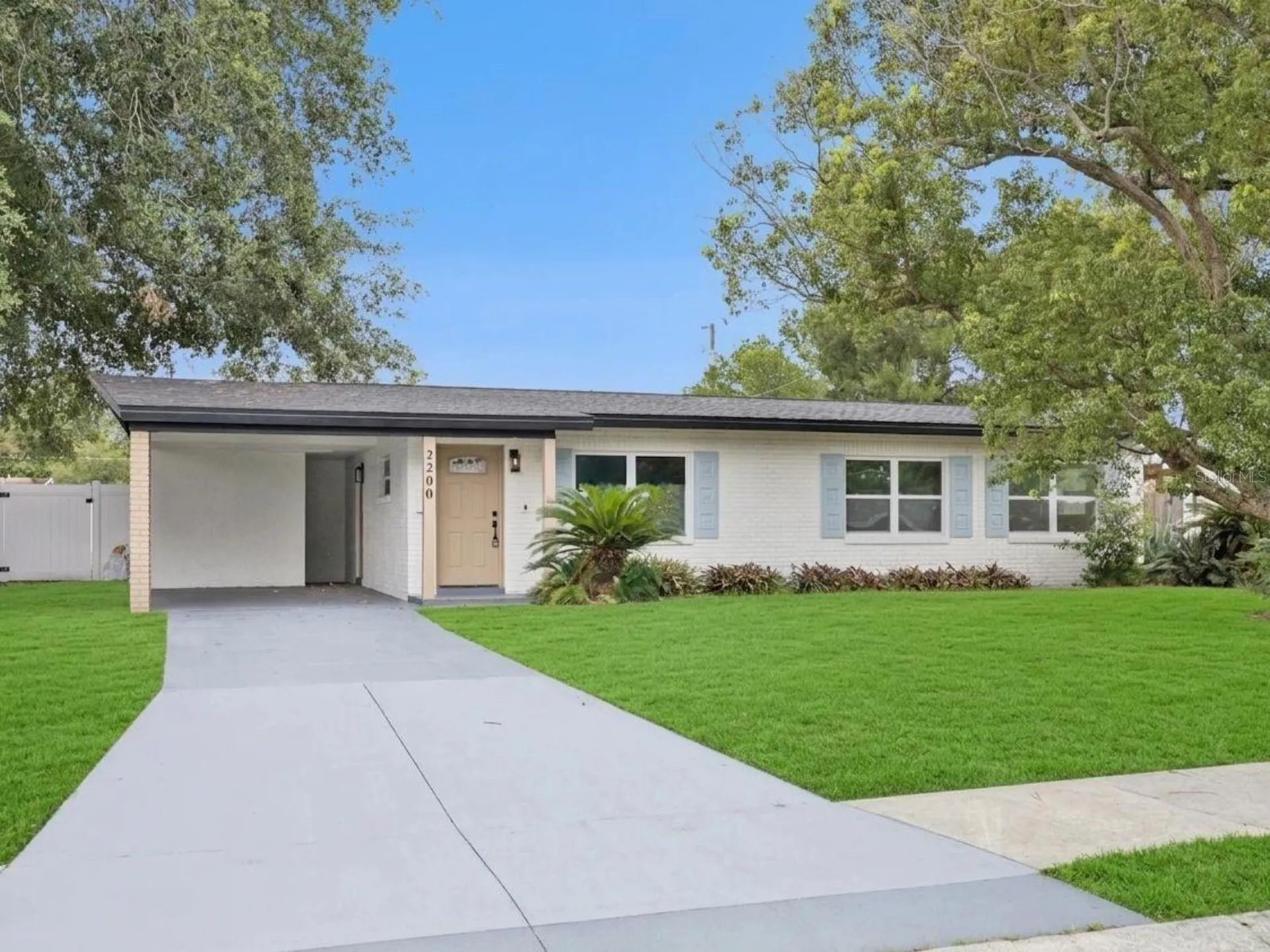 2200 Mosher Drive Orlando FL 32810