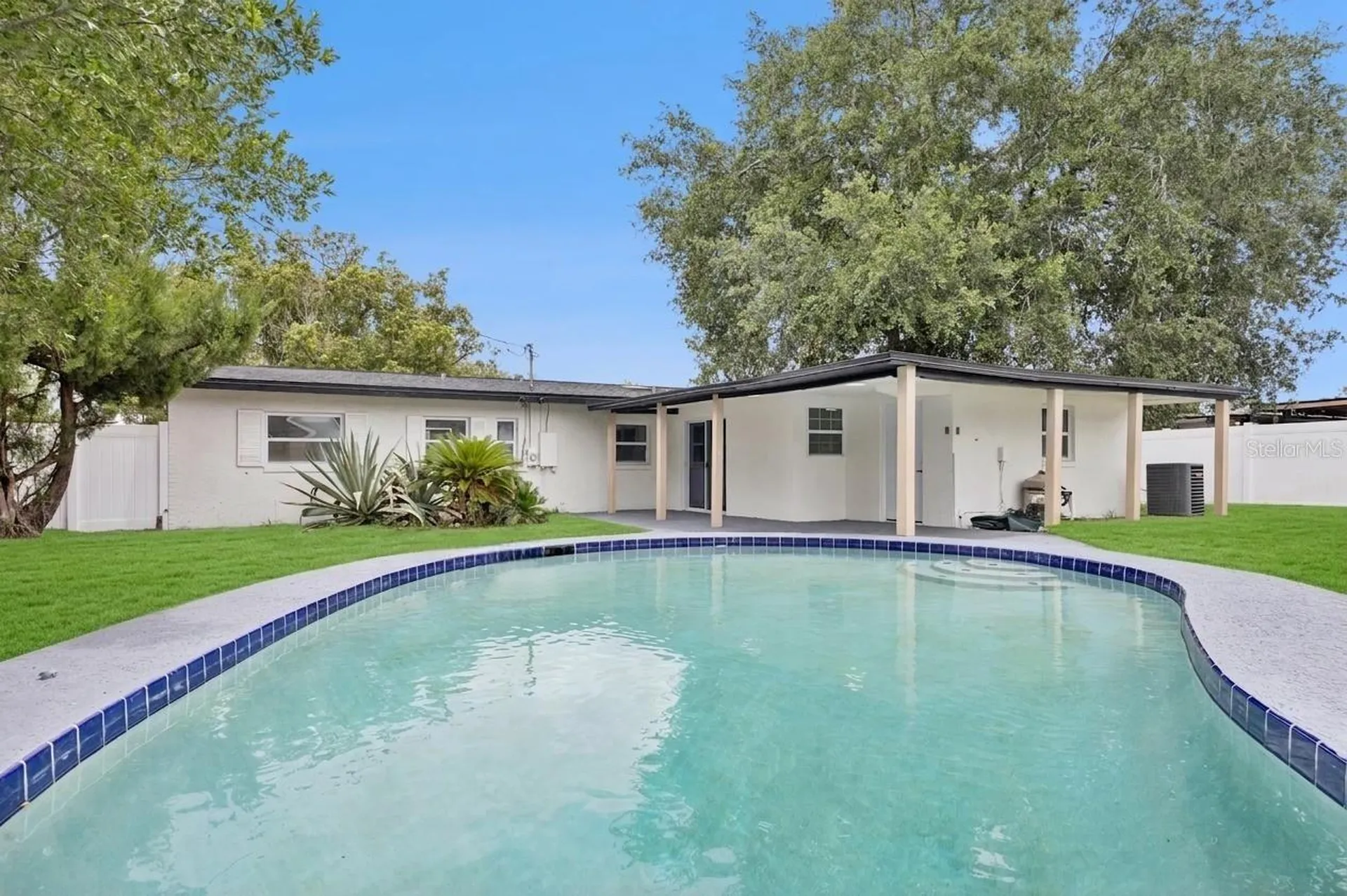 2200 Mosher Drive Orlando FL 32810