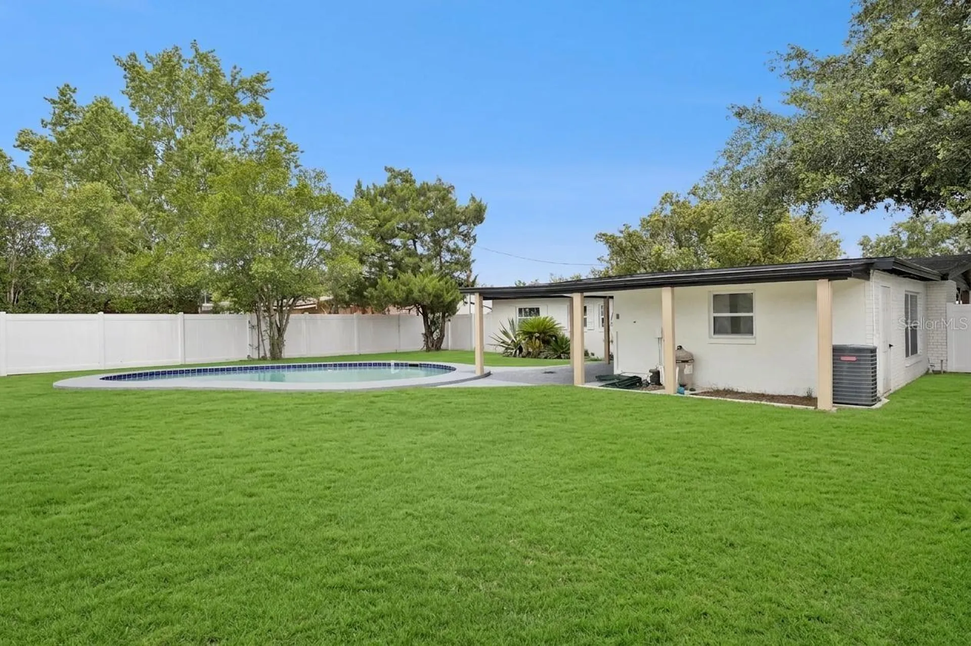 2200 Mosher Drive Orlando FL 32810