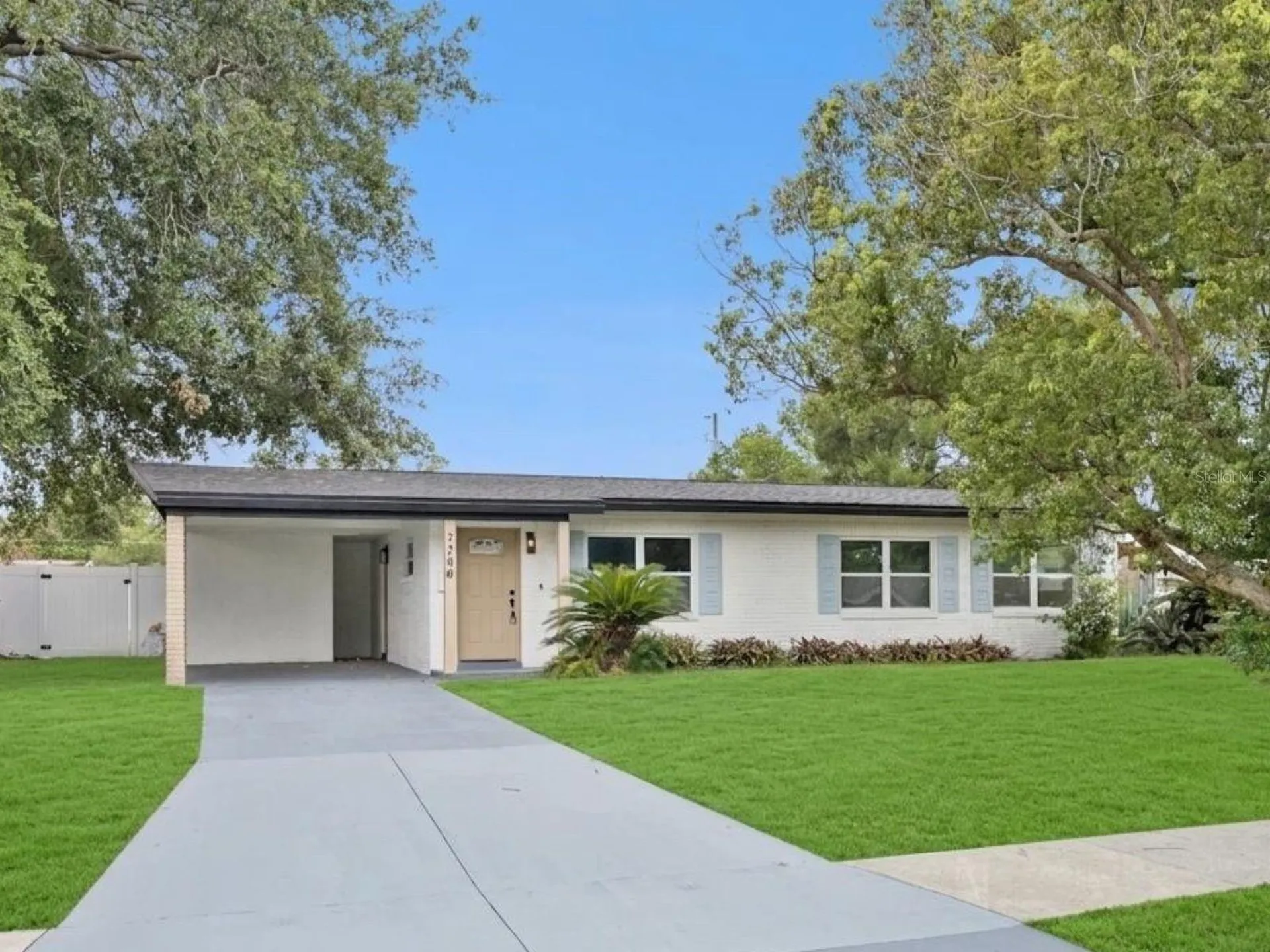 2200 Mosher Drive Orlando FL 32810