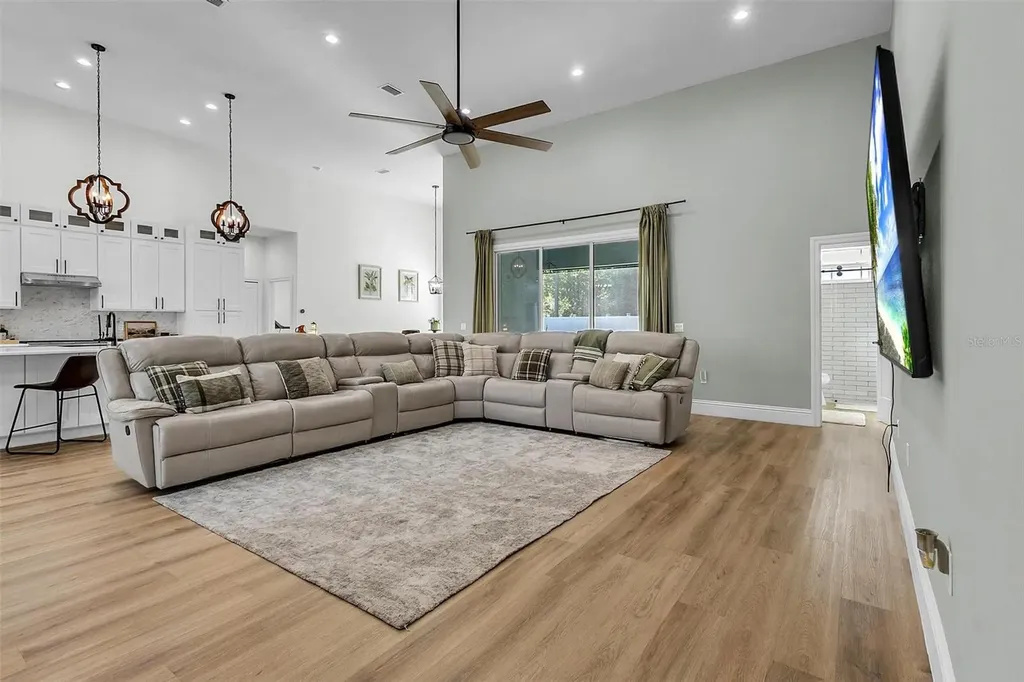 17 Zephyr Lily Place Palm Coast FL 32164