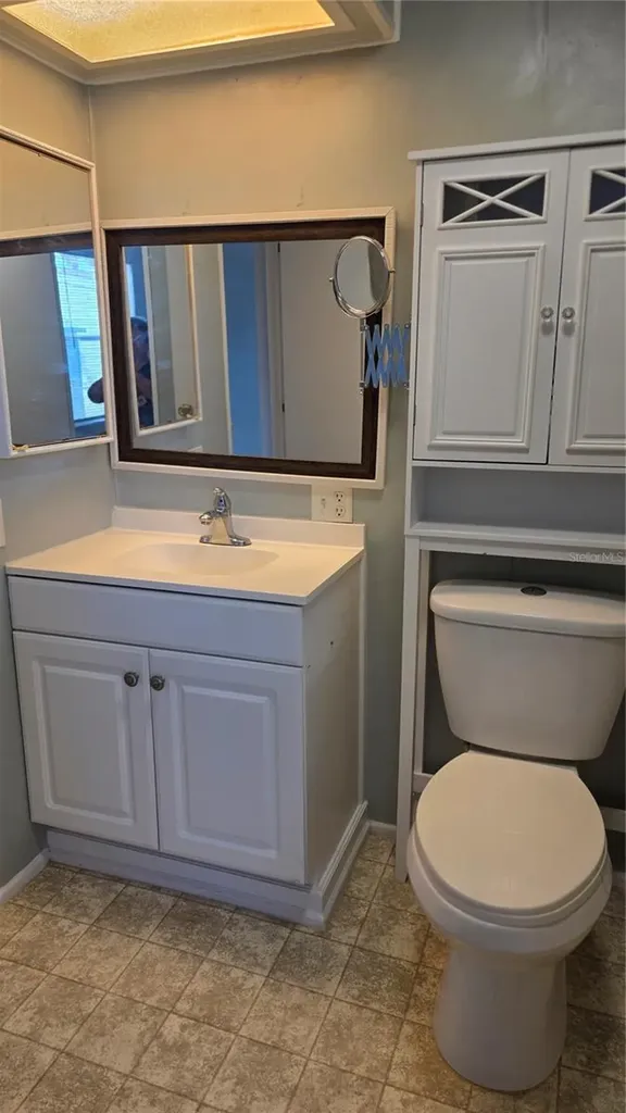 1203 Apache Circle Tavares FL 32778