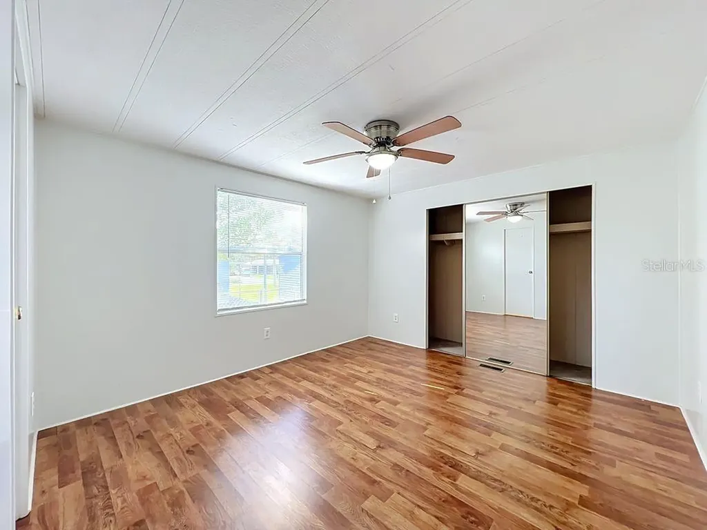 1203 Apache Circle Tavares FL 32778