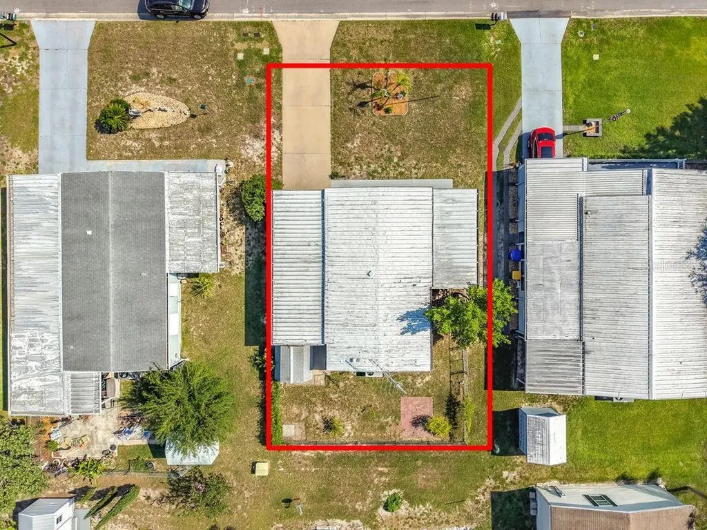 1203 Apache Circle Tavares FL 32778