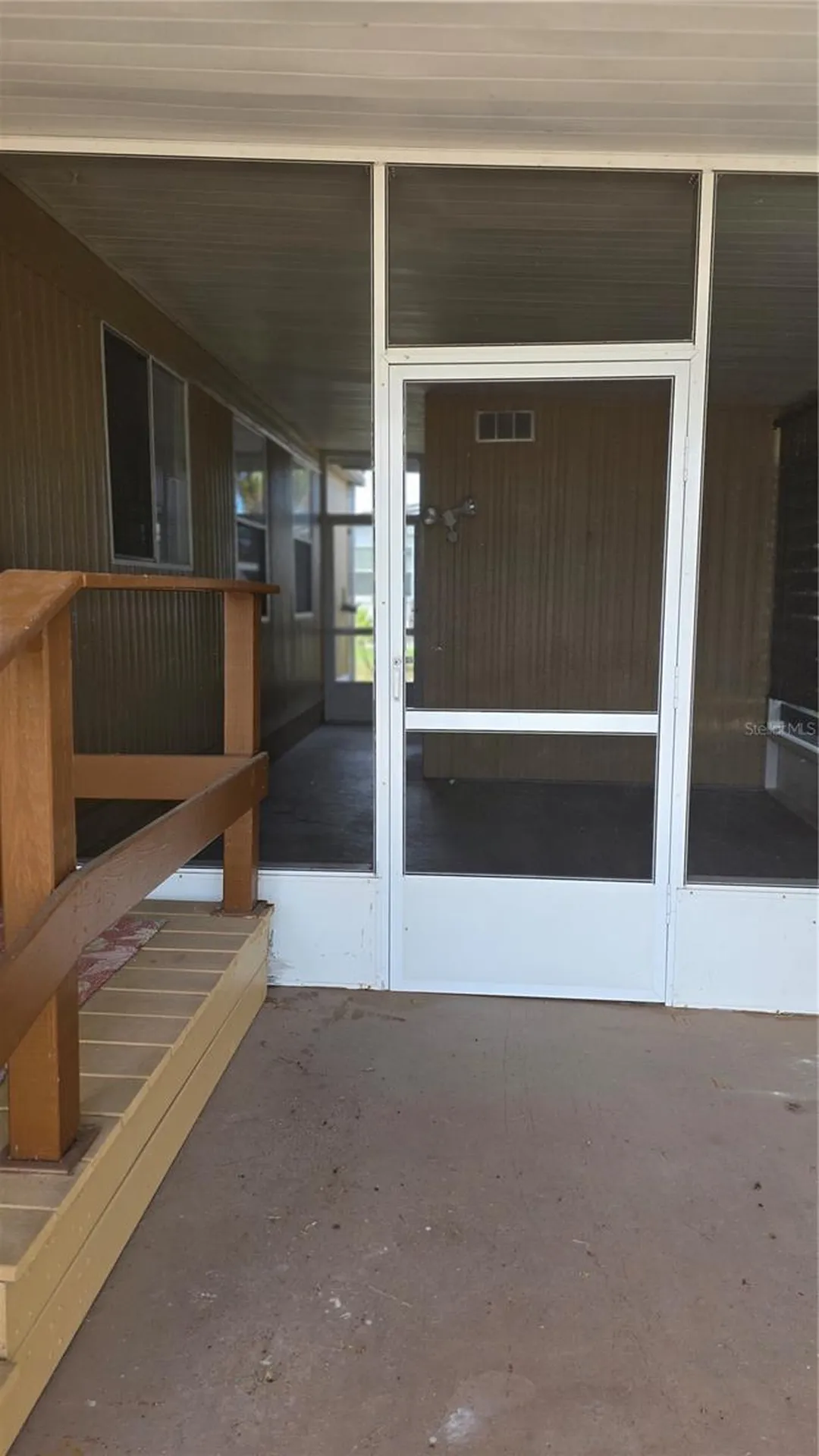 1203 Apache Circle Tavares FL 32778