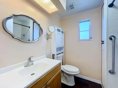 1203 Apache Circle Tavares FL 32778