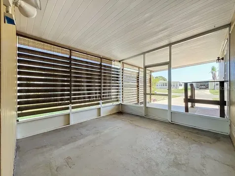 1203 Apache Circle Tavares FL 32778
