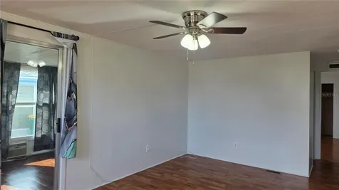 1203 Apache Circle Tavares FL 32778