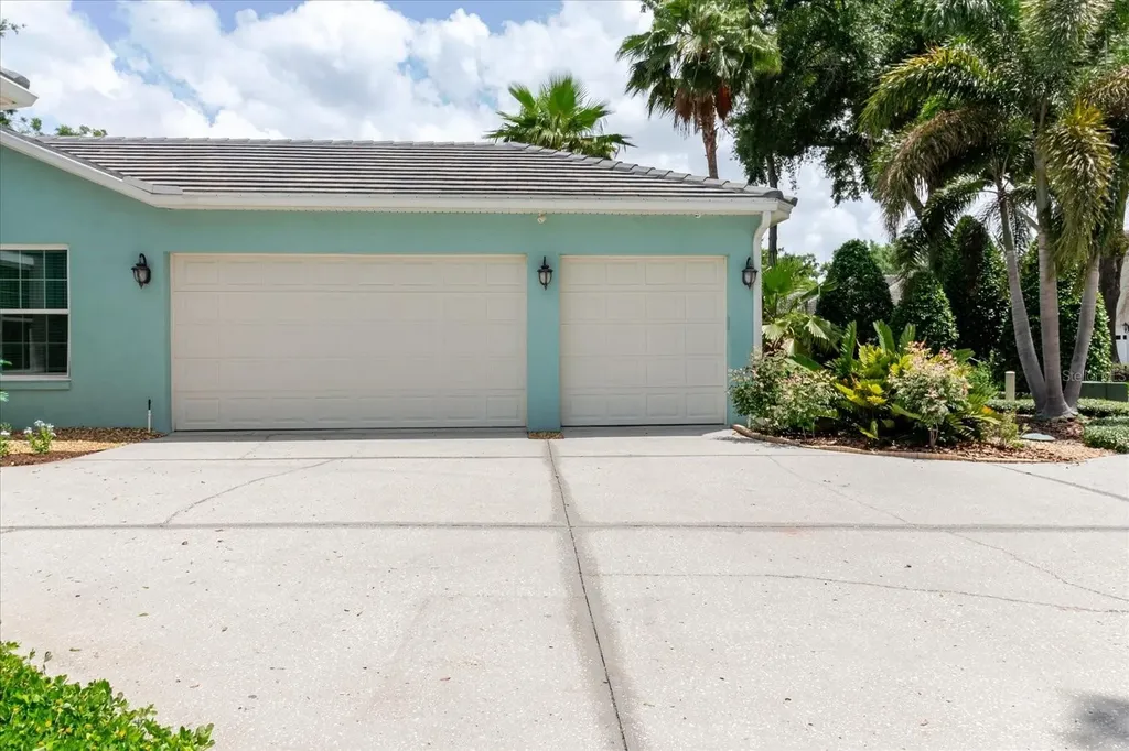13510 Westshire Drive Tampa FL 33618