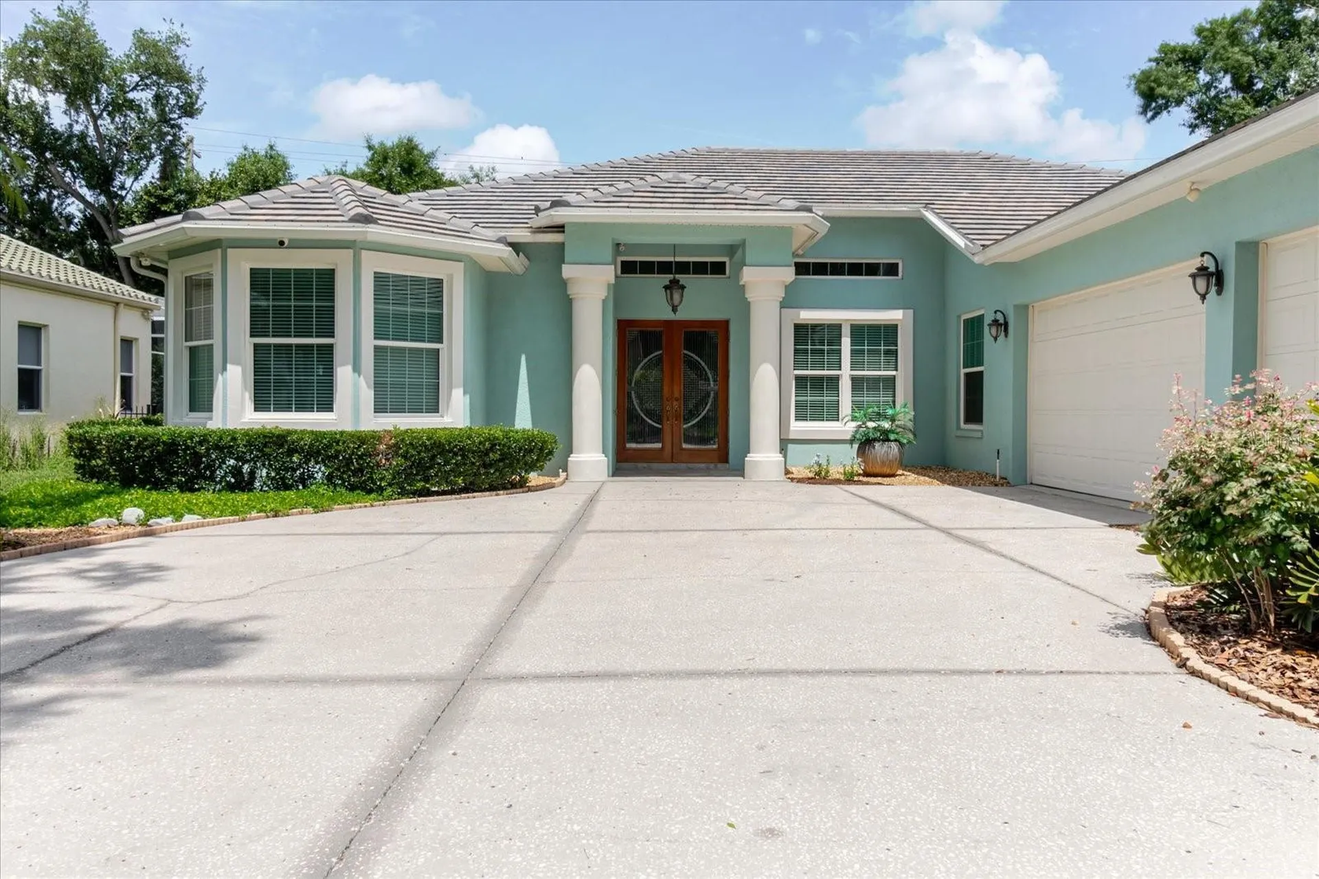 13510 Westshire Drive Tampa FL 33618