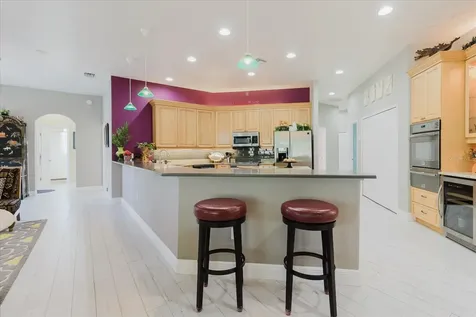 13510 Westshire Drive Tampa FL 33618