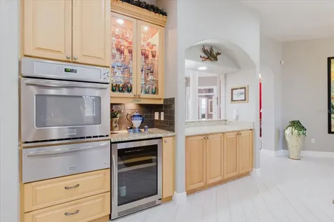 13510 Westshire Drive Tampa FL 33618