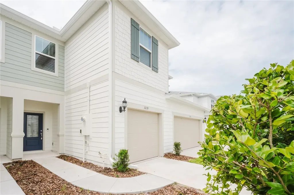 3239 Canyon Bay Point Sanford FL 32773