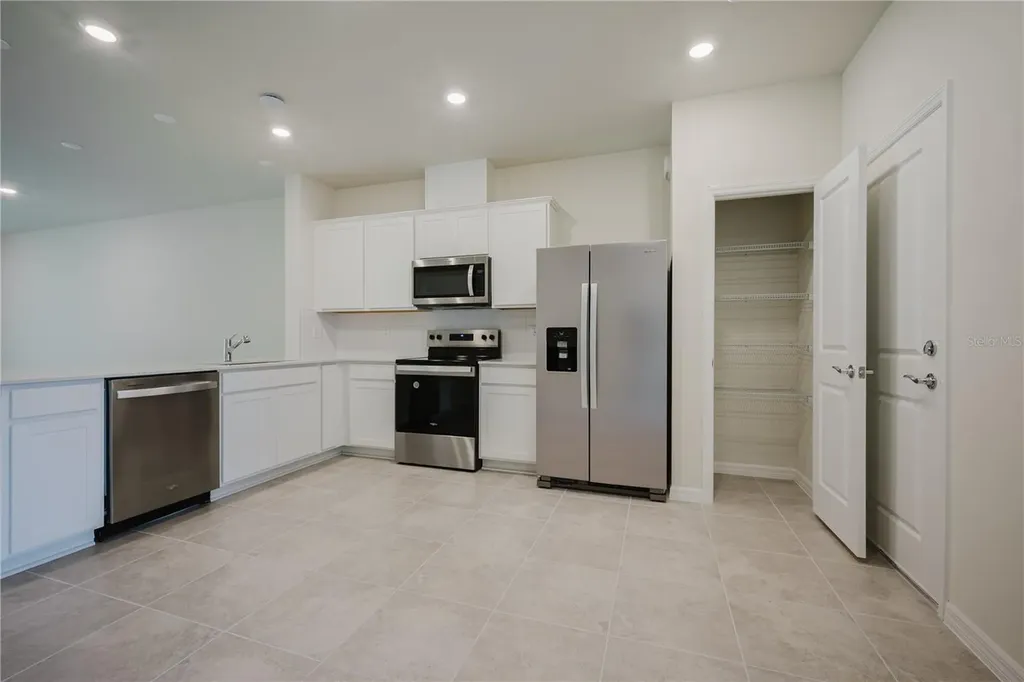 3239 Canyon Bay Point Sanford FL 32773