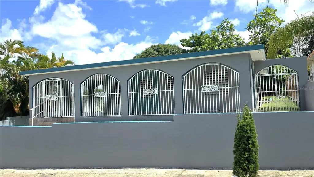 8 Calle Cascada San Lorenzo PR 00754