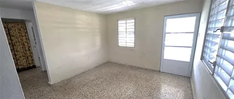 8 Calle Cascada San Lorenzo PR 00754