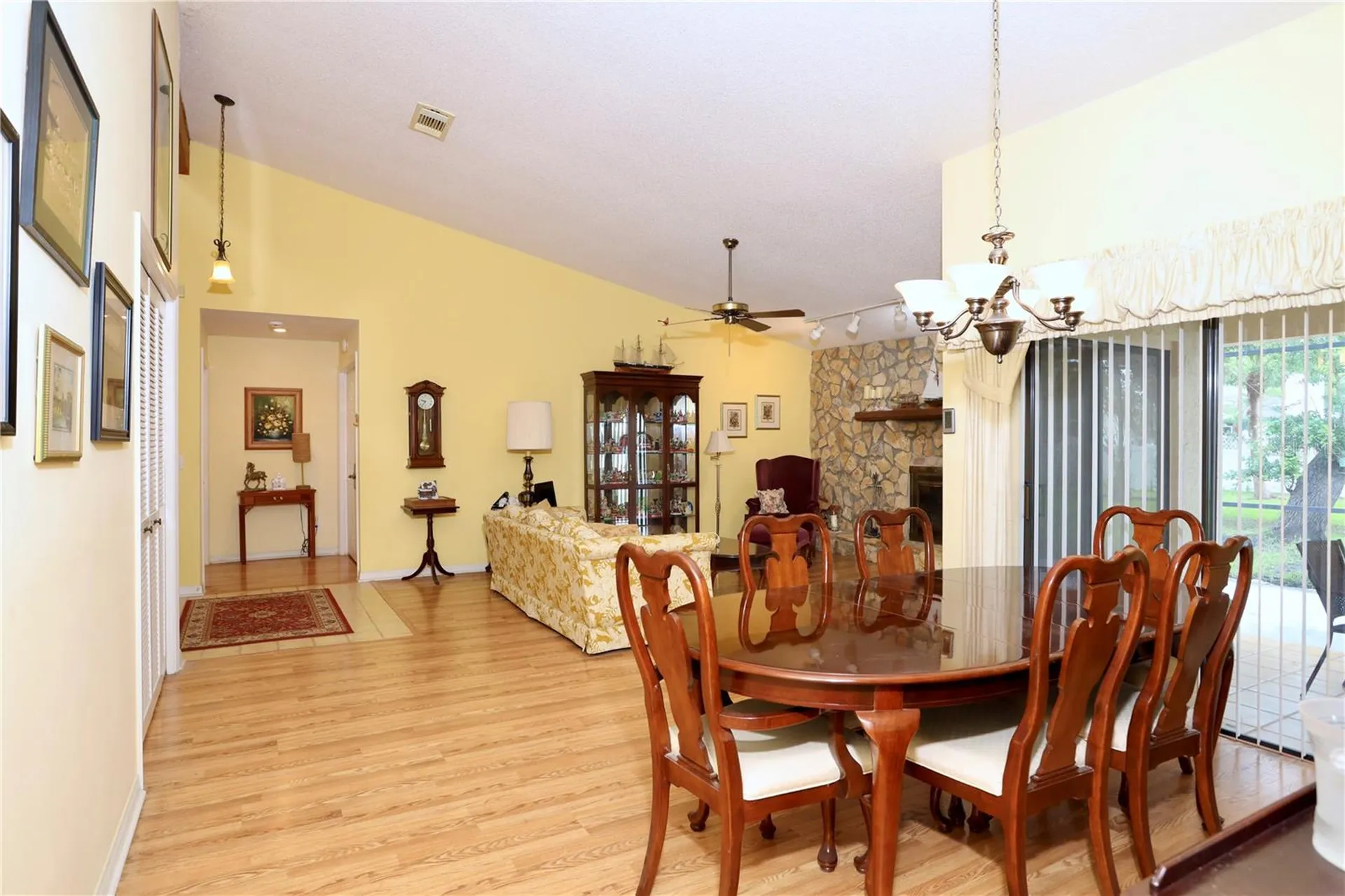 1781 King Charles Drive Kissimmee FL 34744