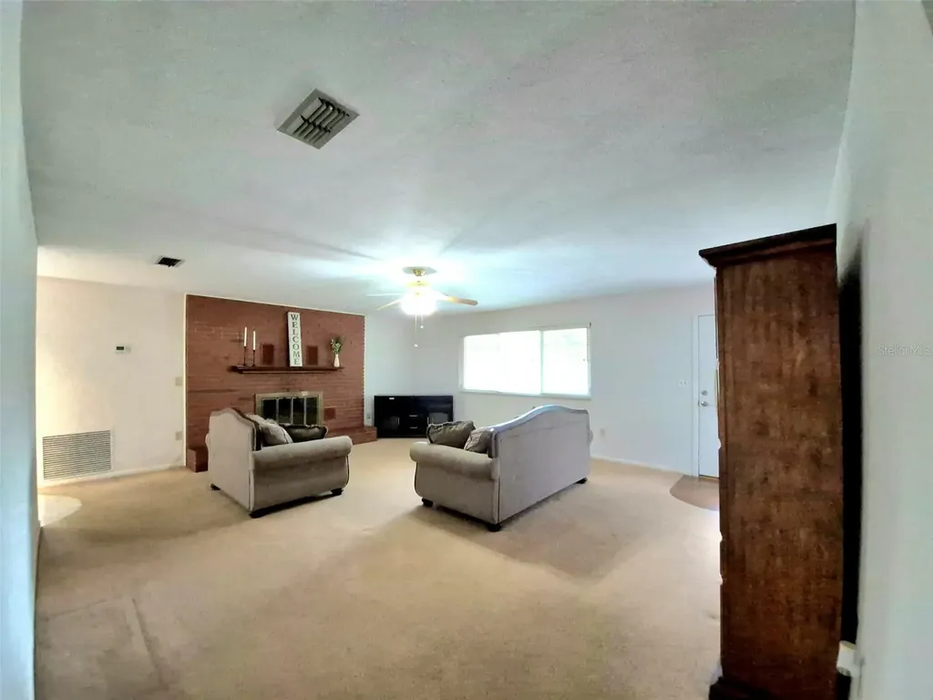 25632 SW 19th Avenue Newberry FL 32669