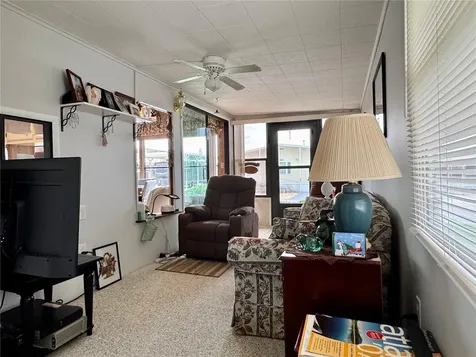 35224 Dodie Drive Zephyrhills FL 33541