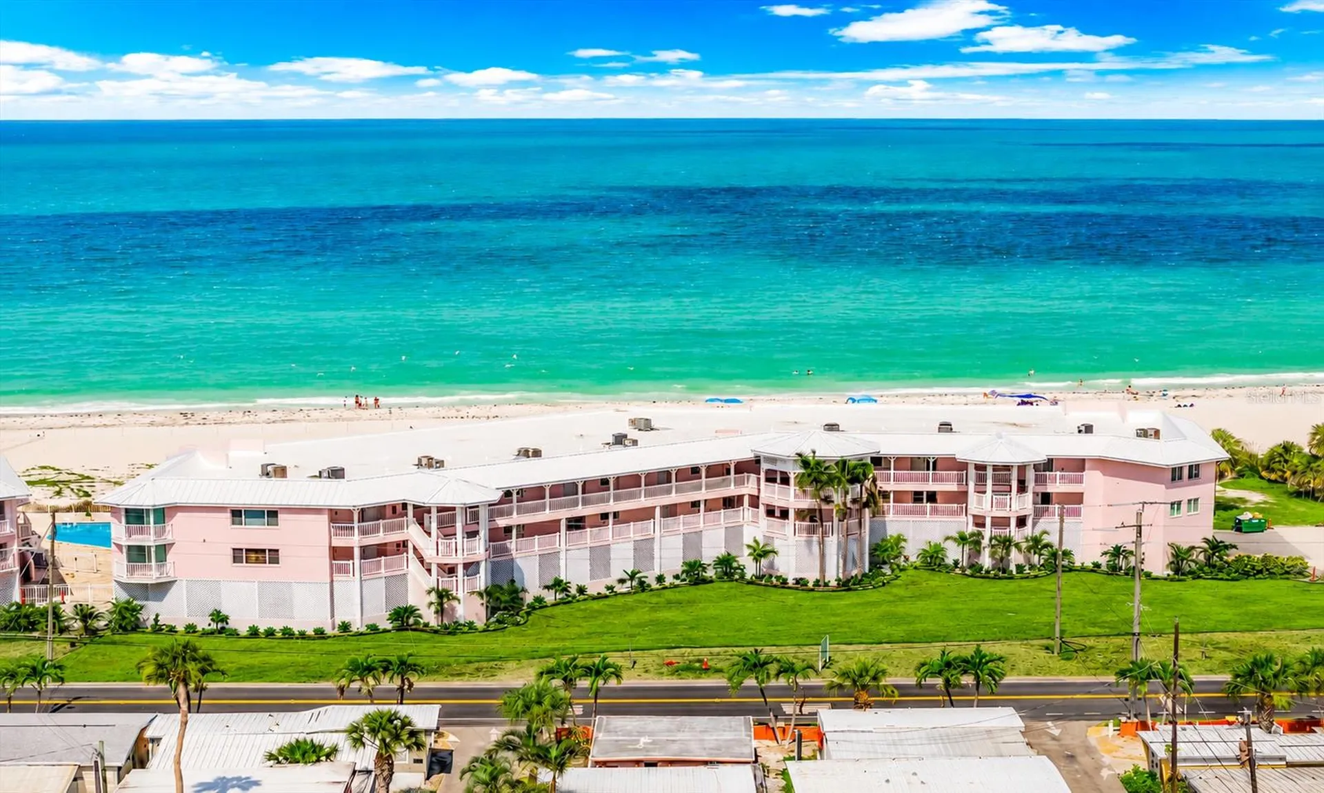 Bradenton Beach FL, 2600 Gulf Drive N, Unit 33