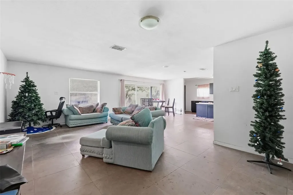 832 S Parsons Avenue Brandon FL 33511