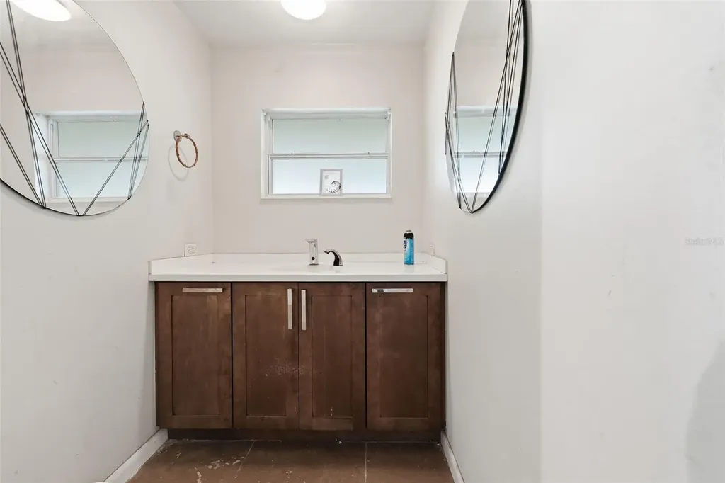 832 S Parsons Avenue Brandon FL 33511