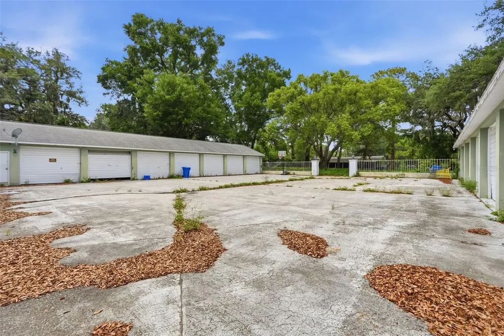 832 S Parsons Avenue Brandon FL 33511