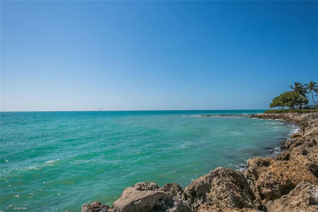 7219 Pine Needle Road Sarasota FL 34242
