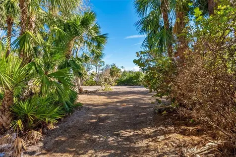 7219 Pine Needle Road Sarasota FL 34242