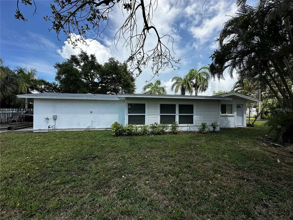 1703 Center Road Terra Ceia FL 34250