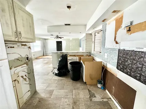 1703 Center Road Terra Ceia FL 34250